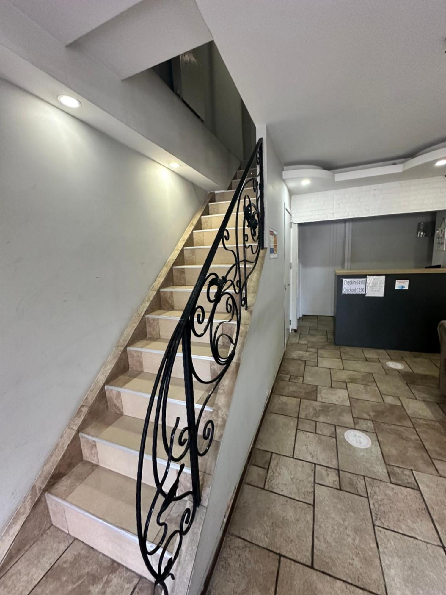 Hotel Lile Tbilisi Exterior foto